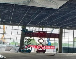 練塘站玻璃幕墻安裝防墜器的應(yīng)用